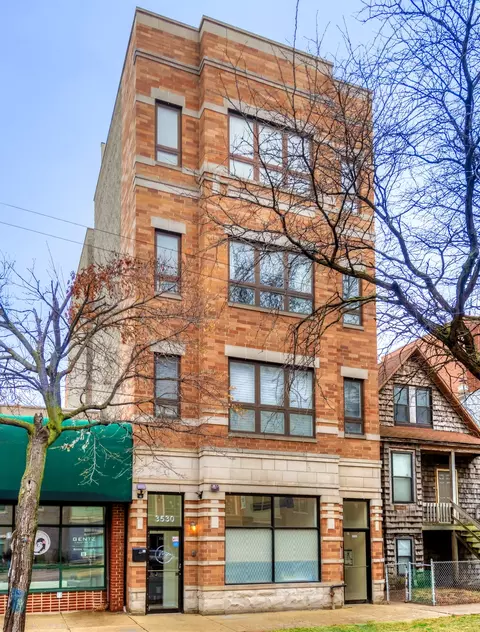 3530 N Ashland Ave #3, Chicago, IL 60657