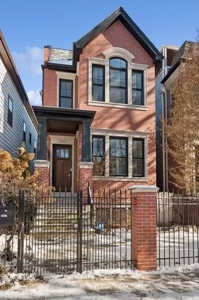 3923 N Paulina St, Chicago, IL 60613