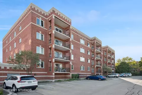 Exterior - 455 W Front St #404, Wheaton, IL 60187 photo 4 of 4