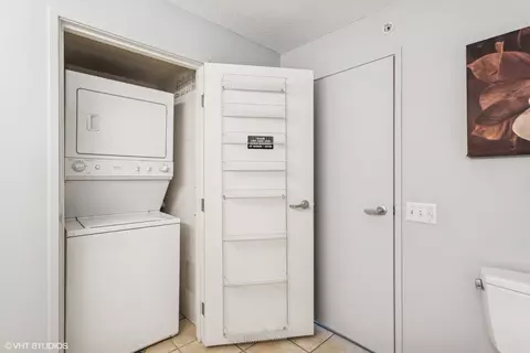 800 Elgin Rd #511, Evanston, IL 60201 photo 17