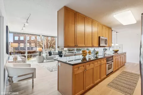 800 Elgin Rd #511, Evanston, IL 60201 photo 4