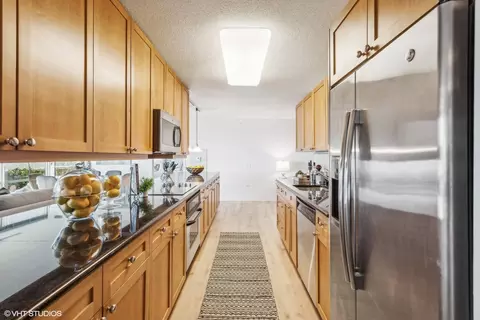 800 Elgin Rd #511, Evanston, IL 60201 photo 5