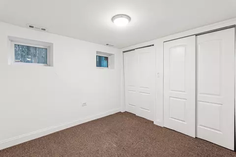Bedroom - 528 E 45th St, Chicago, IL 60653 photo 6 of 6