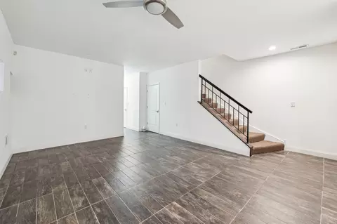 Living - 528 E 45th St, Chicago, IL 60653 photo 6 of 7