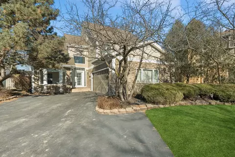 1430 W Tallyho Ct, Addison, IL 60101