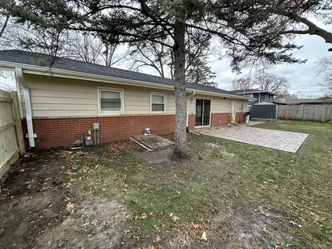 Exterior - 18337 Hickory St, Lansing, IL 60438 photo 3 of 3