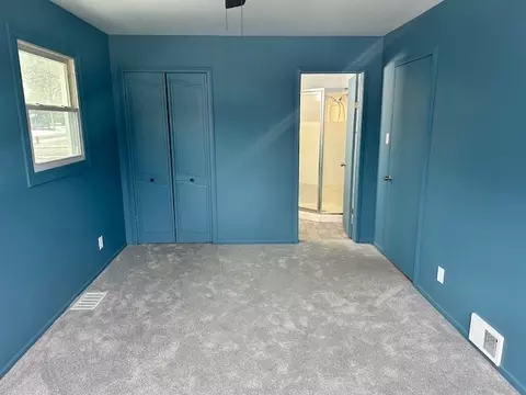 Bedroom - 2606 Dove St, Rolling Meadows, IL 60008 photo 2 of 4