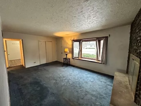 Living - 2606 Dove St, Rolling Meadows, IL 60008 photo 4 of 4