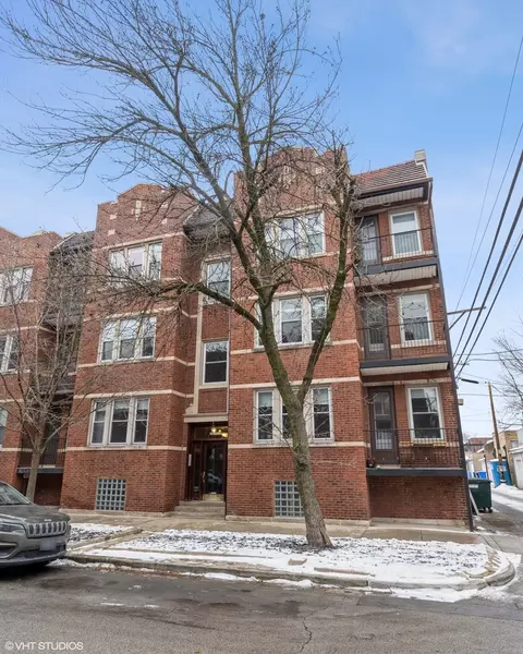3515 N Lakewood Ave #2, Chicago, IL 60657
