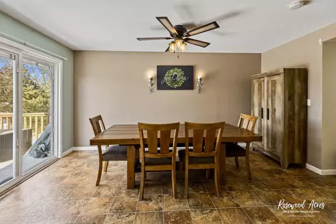 Dining - 831 N River Dr, Kankakee, IL 60901 photo 4 of 5