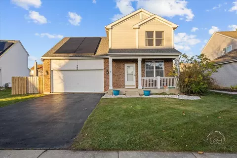 240 Ferryville Dr, Lake In The Hills, IL 60156