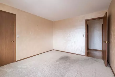 Bedroom - 711 S River Rd #507, Des Plaines, IL 60016 photo 3 of 4