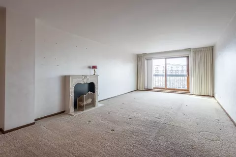 Living - 711 S River Rd #507, Des Plaines, IL 60016 photo 1 of 5