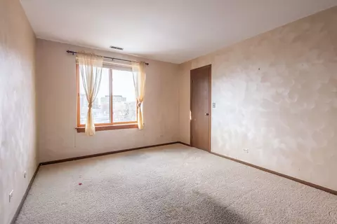 Bedroom - 711 S River Rd #507, Des Plaines, IL 60016 photo 4 of 4