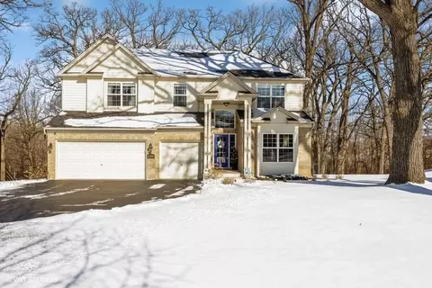 12290 Oakcrest Dr, Huntley, IL 60142