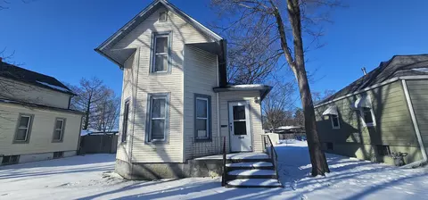 1569 S 6th Ave, Kankakee, IL 60901