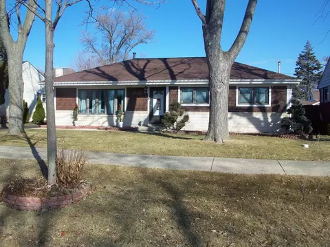1015 Glendale St, Bensenville, IL 60106