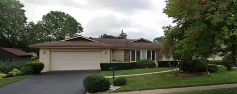1005 W Ash Dr, Mount Prospect, IL 60056