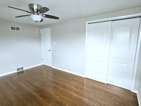 Bedroom - 14331 Ingleside Ave, Dolton, IL 60419 photo 2 of 4
