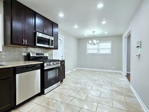 Kitchen - 14331 Ingleside Ave, Dolton, IL 60419 photo 3 of 3