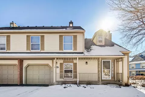1436 Queensgreen Cir #1701, Naperville, IL 60563