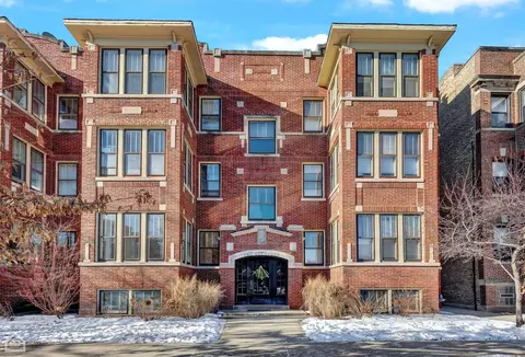 614 Hinman Ave #1C, Evanston, IL 60202