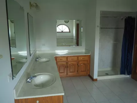 Bath - 26560 S Anna Ln, Monee, IL 60449 photo 3 of 6
