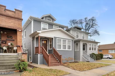 1304 Scoville Ave, Berwyn, IL 60402