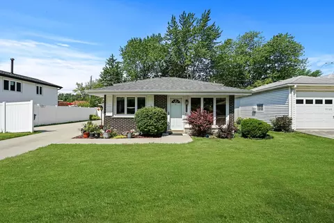 15128 Springfield Ave, Midlothian, IL 60445 photo 1