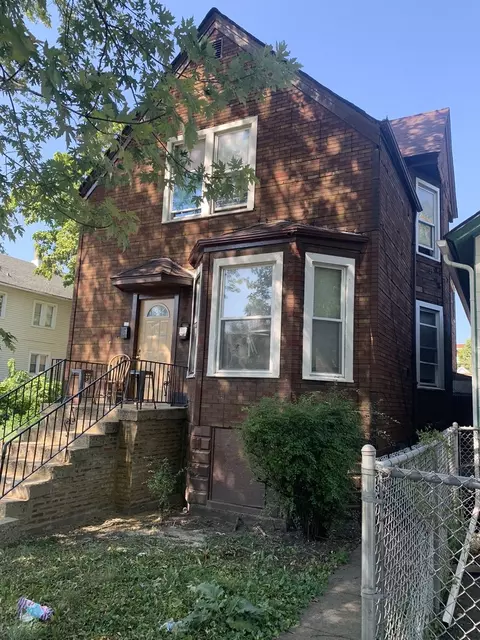 4834 W Race Ave, Chicago, IL 60644
