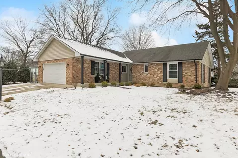 757 E Carpenter Dr, Palatine, IL 60074