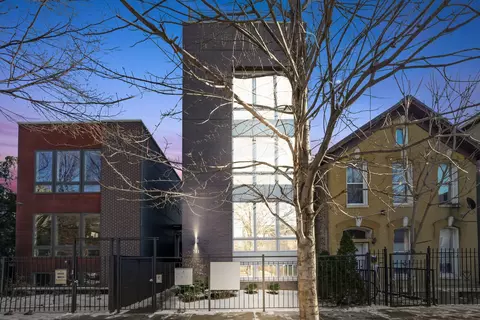 741 N Elizabeth St #1, Chicago, IL 60642