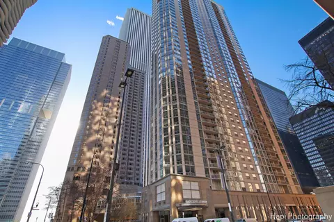 222 N Columbus Dr #2304, Chicago, IL 60601