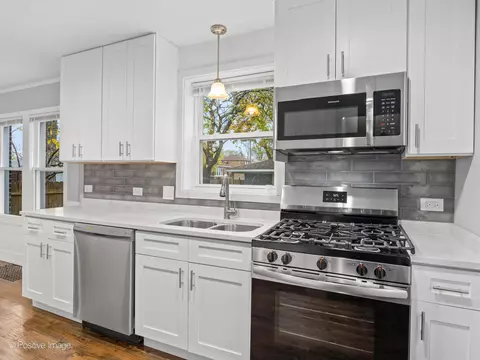 2532 E 91st St, Chicago, IL 60617 photo 8