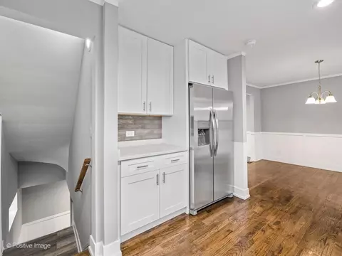 2532 E 91st St, Chicago, IL 60617 photo 9