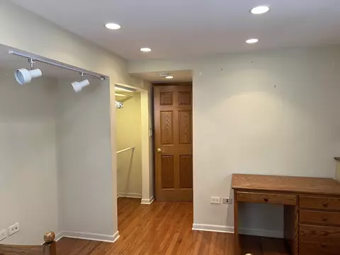 4070 Hudson Dr, Hoffman Estates, IL 60192 photo 18