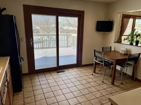 4070 Hudson Dr, Hoffman Estates, IL 60192 photo 6