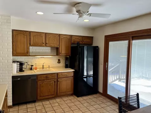 4070 Hudson Dr, Hoffman Estates, IL 60192 photo 5