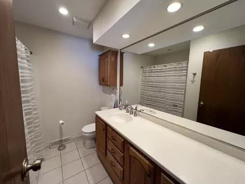4070 Hudson Dr, Hoffman Estates, IL 60192 photo 10