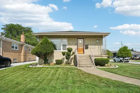 525 Bensley Ave, Calumet City, IL 60409