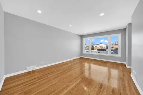 Living - 7743 S Spaulding Ave, Chicago, IL 60652 photo 1 of 3