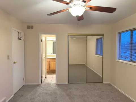 Bedroom - 4406 Ashley Dr, Mchenry, IL 60050 photo 2 of 4