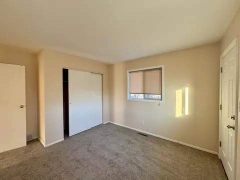 Bedroom - 4406 Ashley Dr, Mchenry, IL 60050 photo 4 of 4