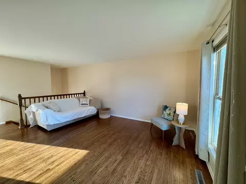 Living - 4406 Ashley Dr, Mchenry, IL 60050 photo 1 of 4