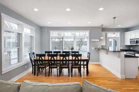 Dining - 7 Windward Way, Ottawa, IL 61350 photo 1 of 4