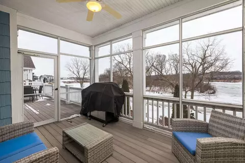 Exterior - 7 Windward Way, Ottawa, IL 61350 photo 2 of 6