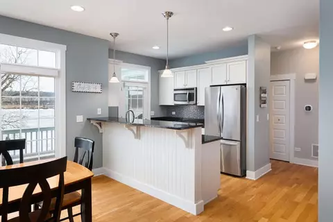 Kitchen - 7 Windward Way, Ottawa, IL 61350 photo 1 of 5