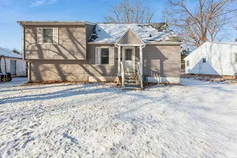 608 Avenue D Ave, Rock Falls, IL 61071