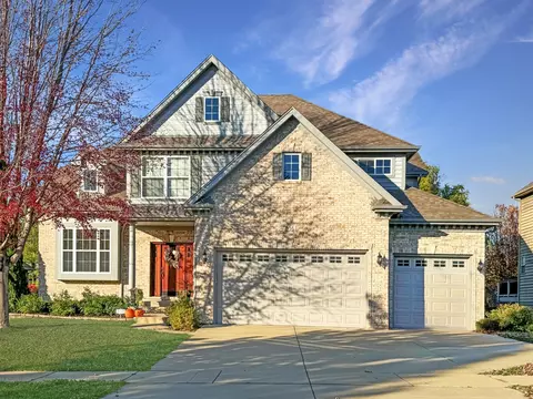 656 Sheffield Cir, Sugar Grove, IL 60554