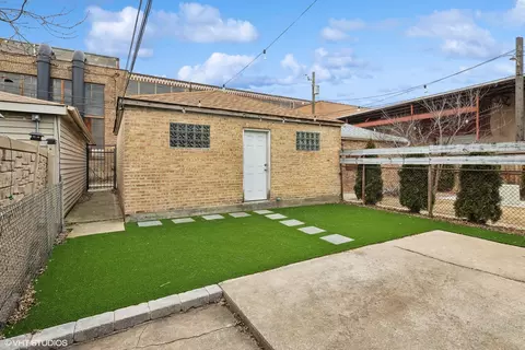 Exterior - 464 N Artesian Ave, Chicago, IL 60612 photo 3 of 4
